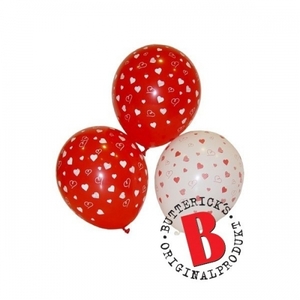 Ballonger med hjärtan